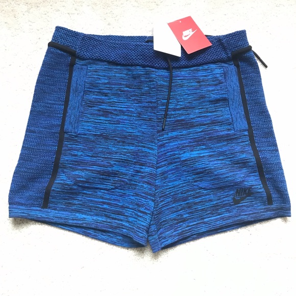 Nike Tech Knit Shorts - Picture 1 of 3